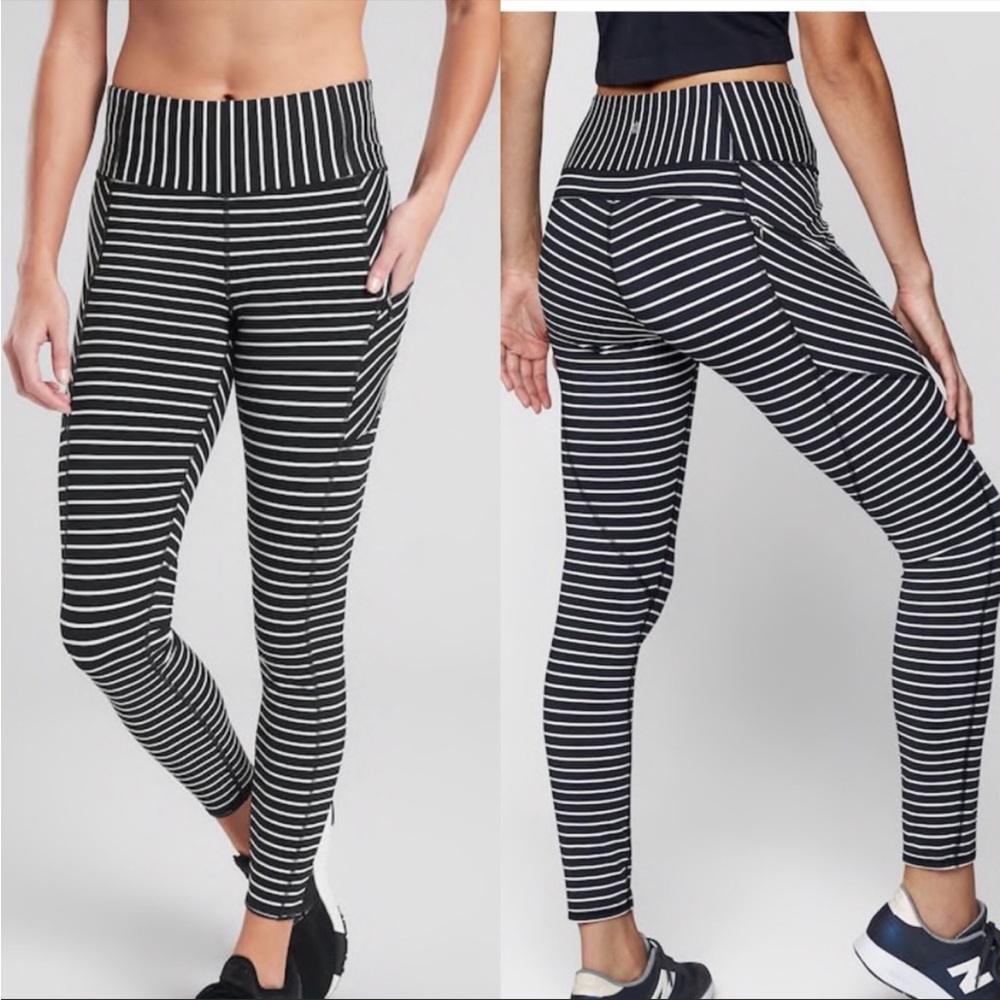 EXC! Athleta Stripe Contender 7/8 Tight Leggings Black White Stripes Zip Pockets